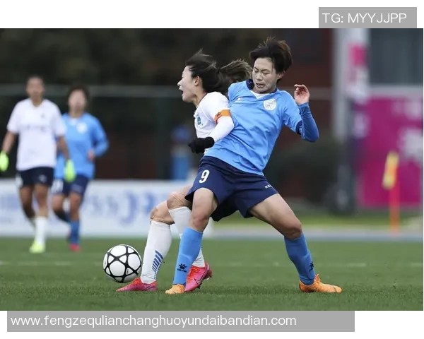 《陈熙荣主持的足球星视界:深度解析足球世界的精彩瞬间与幕后故事》 《陈熙荣主持的足球星视界:深度解析足球世界的精彩瞬间与幕后故事》