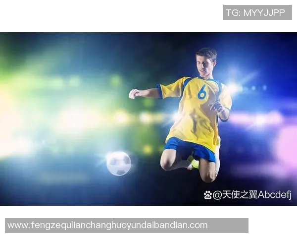 当足球巨星踏上绿茵场那一刻全场沸腾的入场瞬间解析